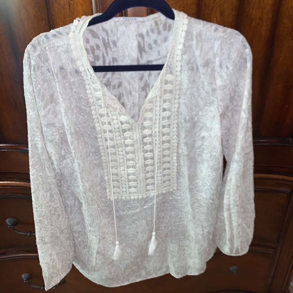 Tahari blouse